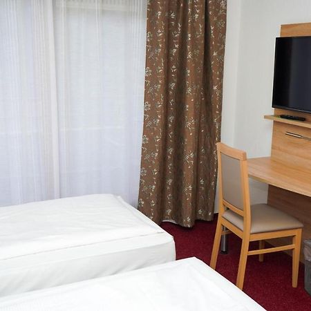 Itm Hotel Deutsches Haus Hamburg-Harburg Exteriör bild
