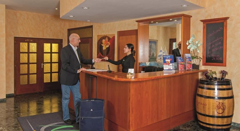 Itm Hotel Deutsches Haus Hamburg-Harburg Exteriör bild
